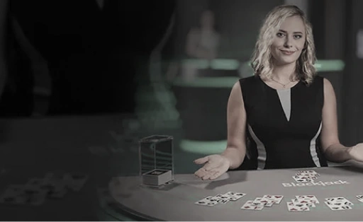 球迷在辽宁,场边怒摔水,裁判或成导,188足球比分网,足球赛事平台,足球比赛比分,足球赛事数据,足球赛事信息